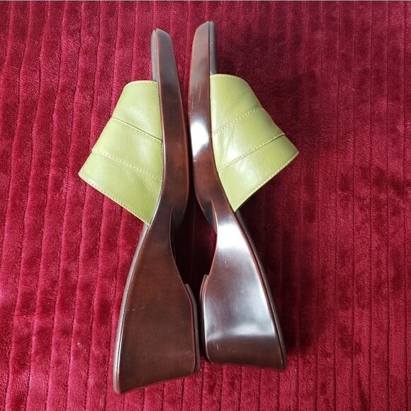 Aerology Slide Sandals  - Picture 4 of 7